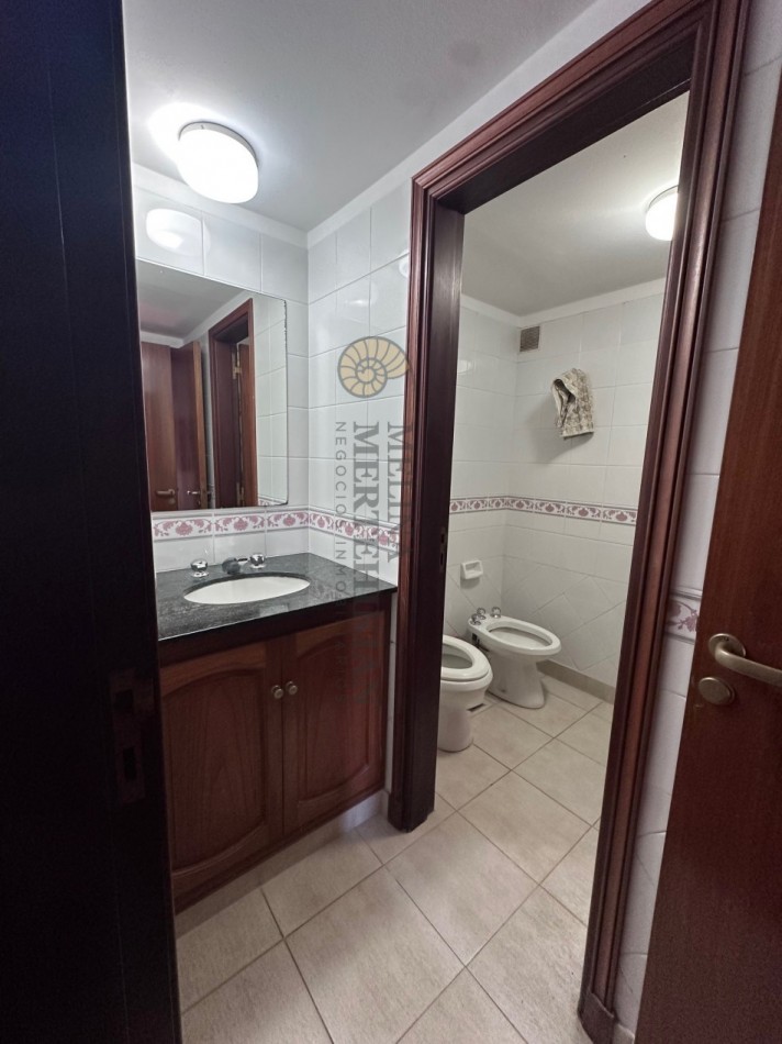 TRIPLEX EN PINAMAR CON COCHERA 