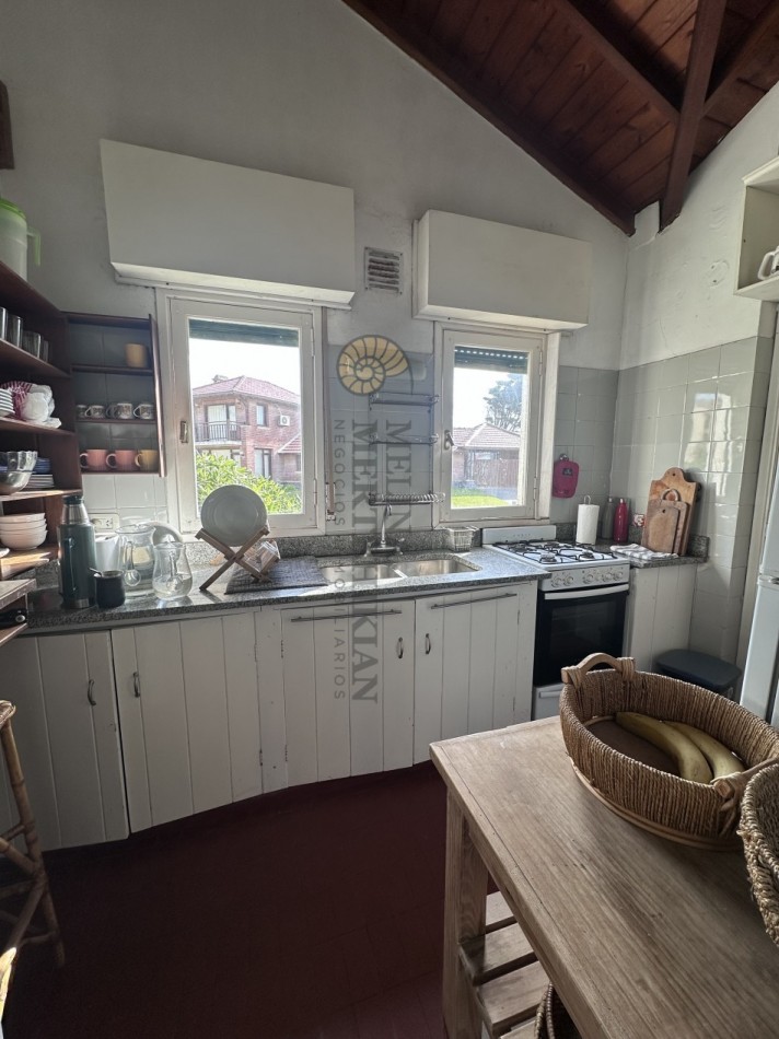 CASA FRENTE A LA PLAYA EN PINAMAR 