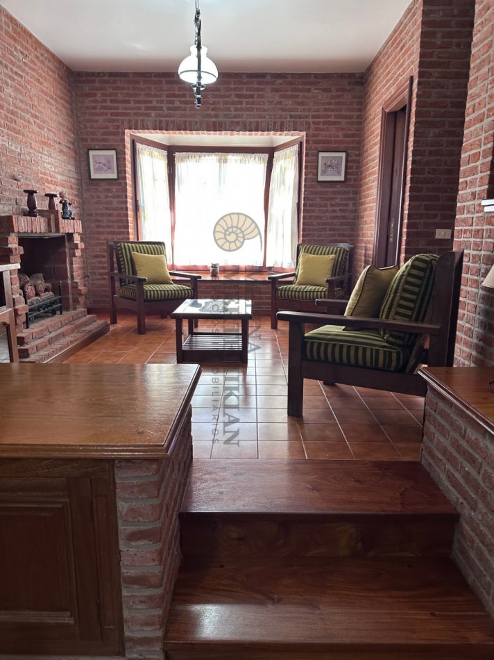 TRIPLEX EN PINAMAR CON COCHERA 