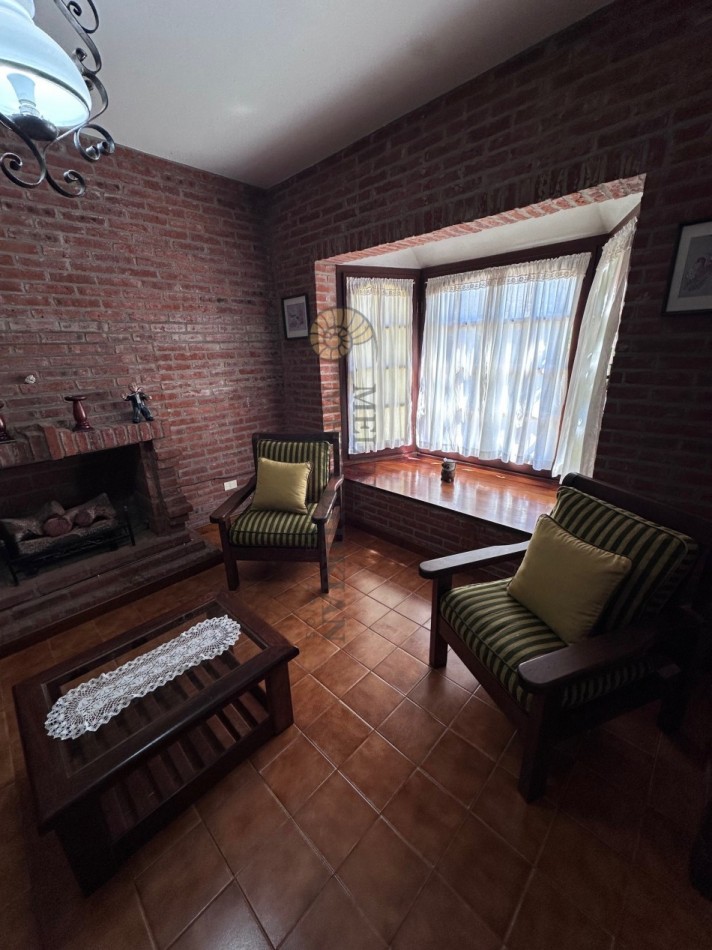 TRIPLEX EN PINAMAR CON COCHERA 