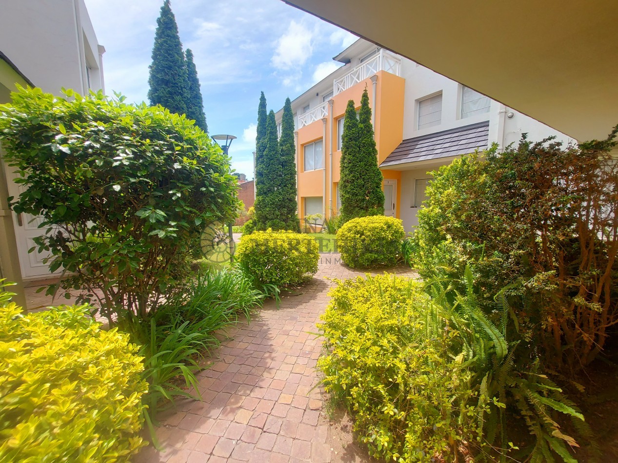 Triplex con pileta en Pinamar TEMPORADA VERANO