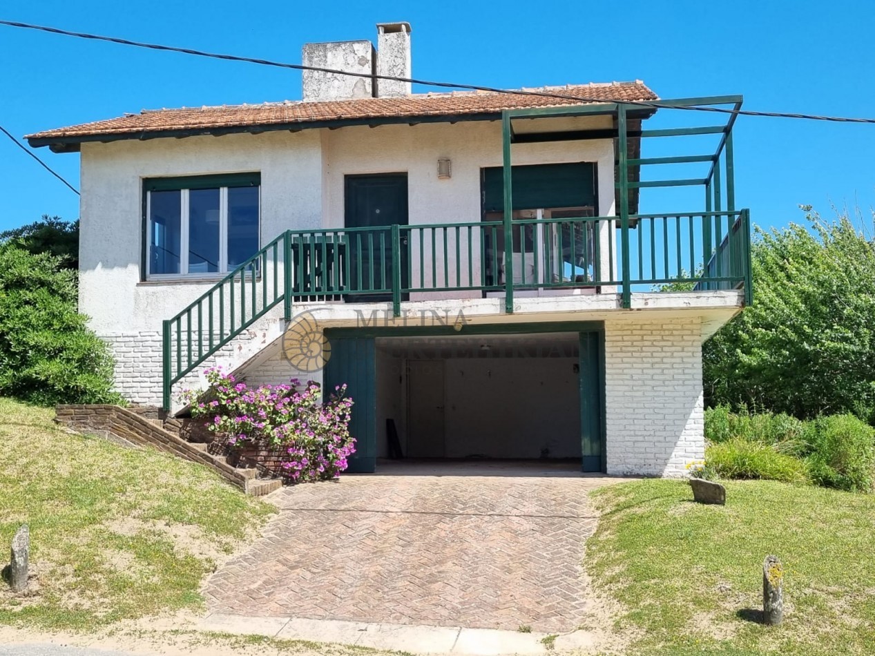 CASA FRENTE A LA PLAYA EN PINAMAR 