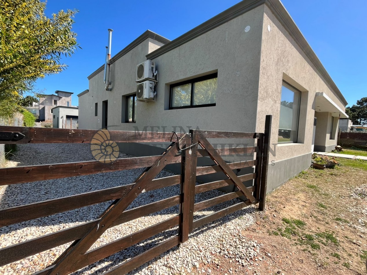 Alquiler casa Barrio Nayades Pinamar Verano 2027