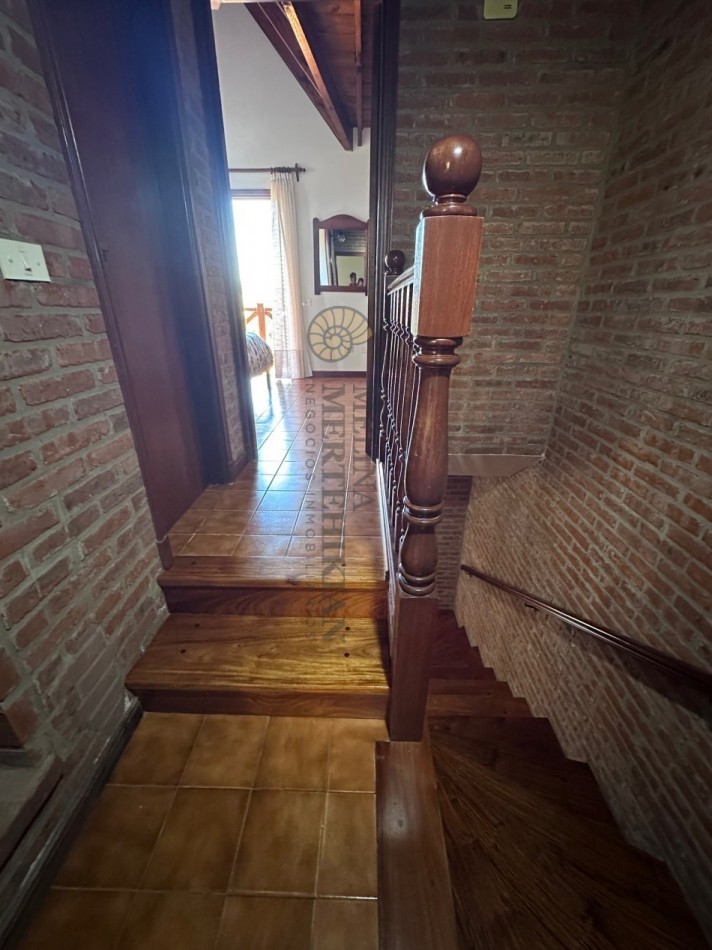 TRIPLEX EN PINAMAR CON COCHERA verano 2027