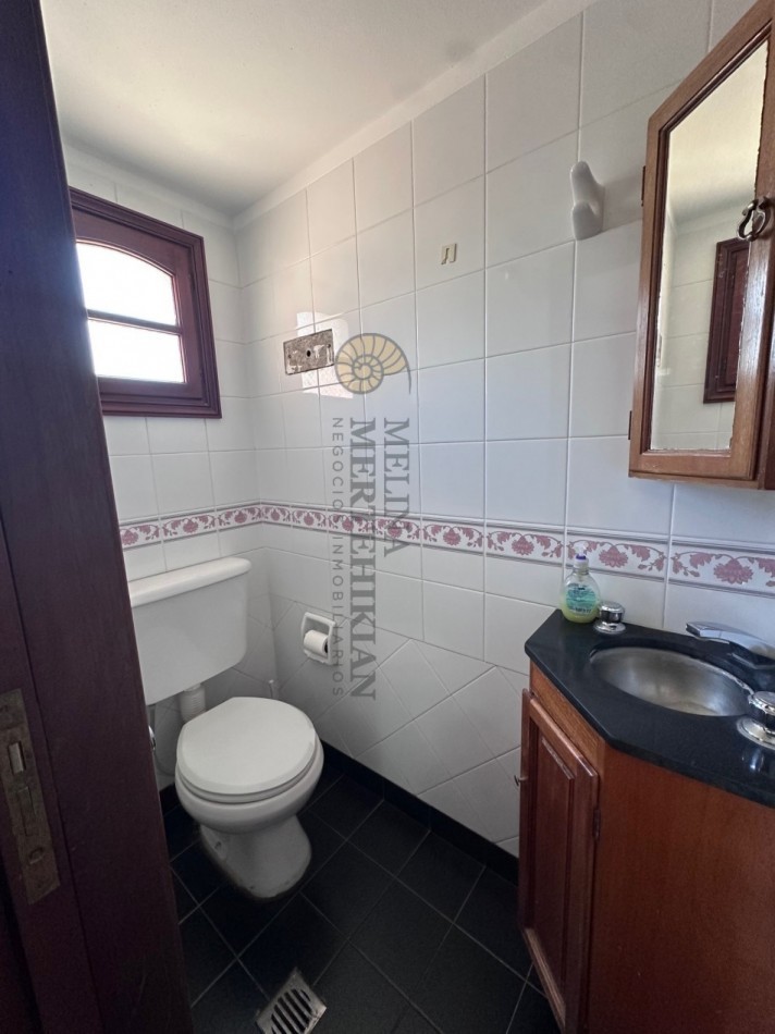 TRIPLEX EN PINAMAR CON COCHERA verano 2027