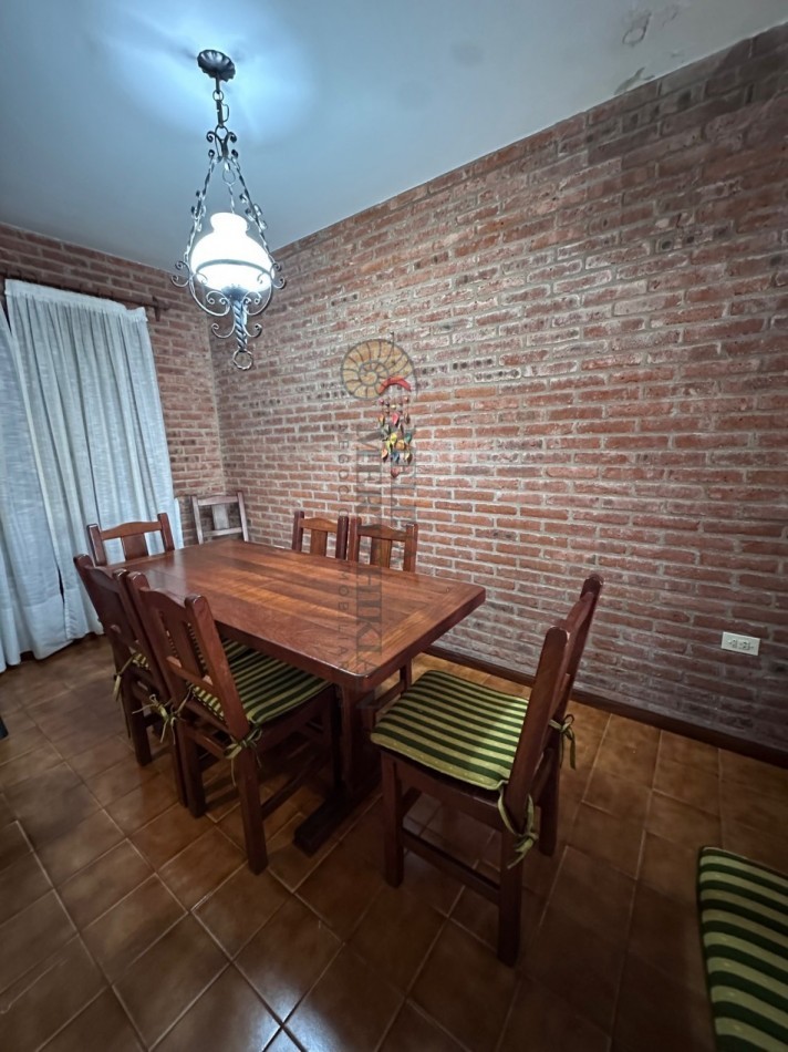 TRIPLEX EN PINAMAR CON COCHERA verano 2027